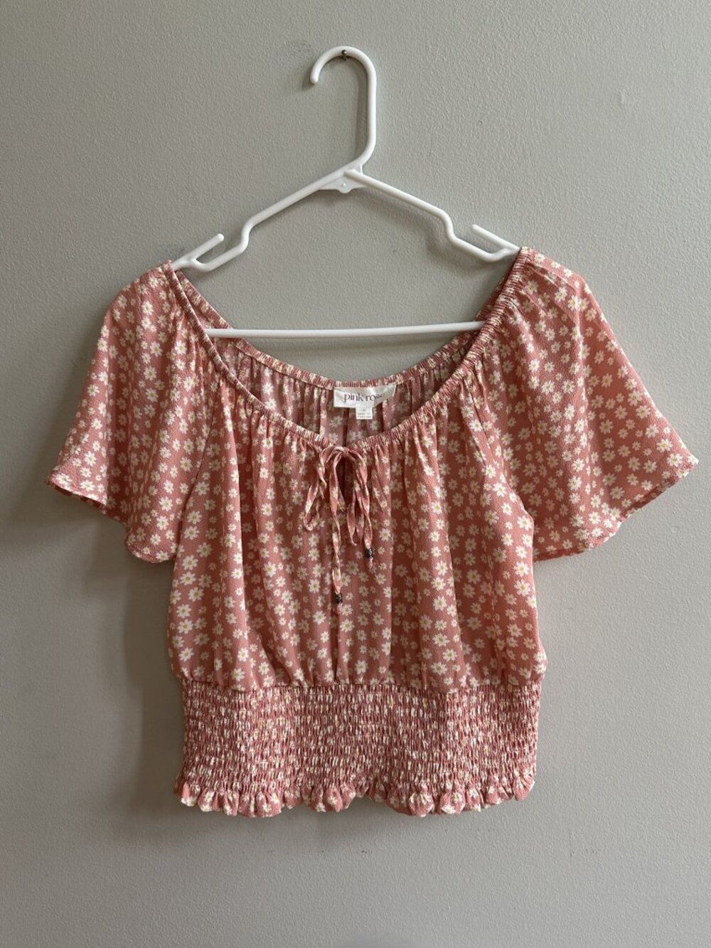Pink Large Floral Daisy Crop Top Short Sleeved or Off Shoulder Blouse Pink Rose